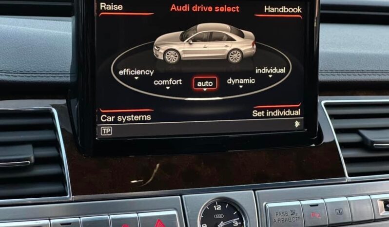 
								Audi A8 Automatik 2015 full									