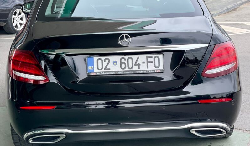 
								Mercedes Benz E 200 Automatik 2017 full									