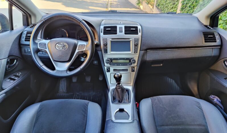 
								Toyota Avensis Manual 2015 full									
