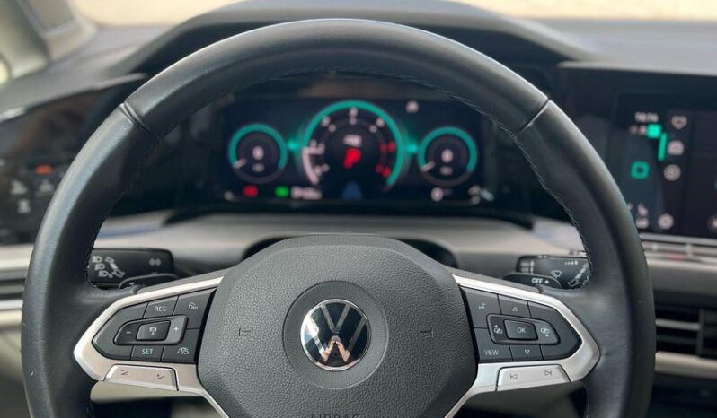 
								VW Golf 8 Automatik 2021 full									