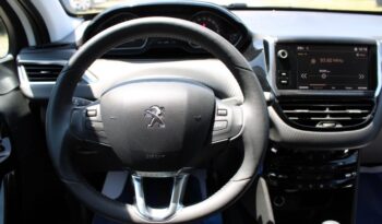 
										Peugeot 2008 Automatik 2019 full									
