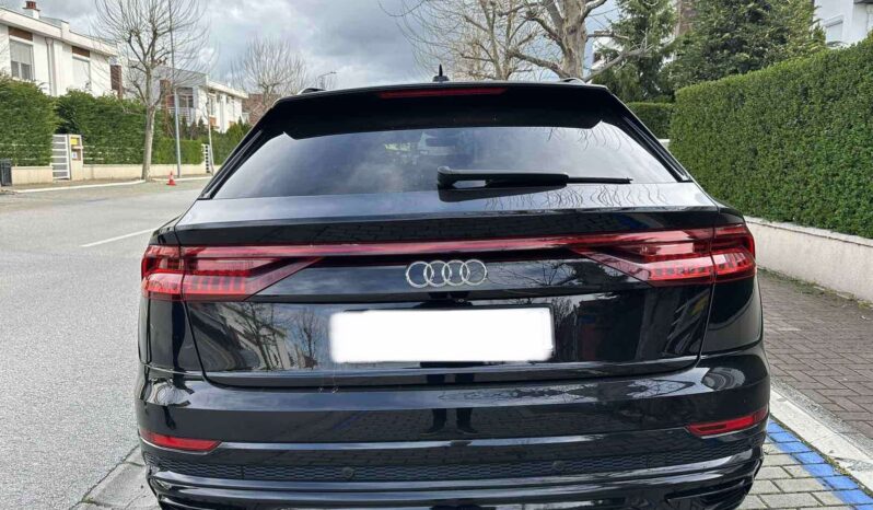 
								Audi Q8 Automatik 2019 full									