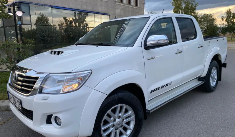 
								Automatik Dizel Toyota Hilux 2015 full									